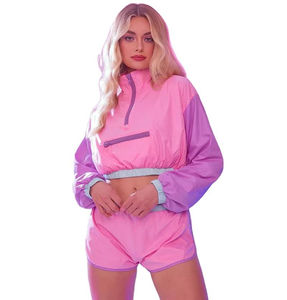 Conjunto personalizado de 2 piezas, chaqueta con cremallera, pantalones cortos, traje ligero para mujer, conjunto cortavientos de nailon Vintage para mujer - Product Image 4