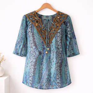 Robe de plage brodée avec perles d'or de créateur, haut pour dames, dernière conception, à bas prix, de fabrication - Product Image 3