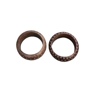 Brazaletes de madera natural Pulsera para regalo La mejor idea para un artículo de regalo Pulsera de madera hecha a mano Pulsera de noche Brazalete de madera redondo - Product Image 3