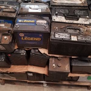 Batería de chatarra de plomo para automóviles y camiones de alta calidad, venta al por mayor a bajo precio, chatarra de batería drenada disponible - Product Image 2