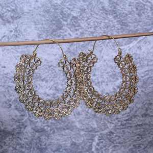 Boucles d'oreilles créoles en laiton plaqué or de style bohème Style festif Boucles d'oreilles en laiton plaqué or d'inspiration occidentale - Product Image 1