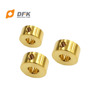 Écrou de serrage en laiton usiné CNC de précision DFK avec tournage et perçage pour applications industrielles - Product Image 4