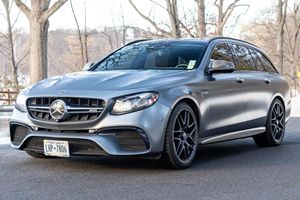 Mercedes-AMG E63 S Wagon 2019 Usado en Excelentes Condiciones, Sin Reserva, Motor V8 Twin-Turbo de 603 hp, Tracción en las Cuatro Ruedas, Color Gris Selenite Magno Designo, Sin Modificaciones - Product Image 3