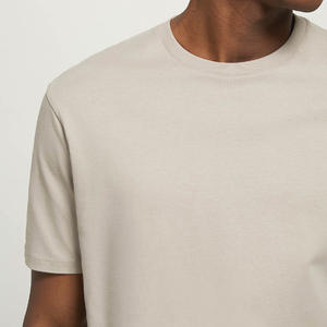 Fournisseur de t-shirts sur mesure, tailles XS à XXXL, production Outfitize International - Product Image 3