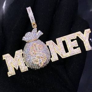 Colgante de Lujo con Forma de Bolsa de Dinero con Incrustaciones de Diamantes Simulados en Acabado Dorado con Cadena de Alta Gama de Estilo Hip Hop - Product Image 5