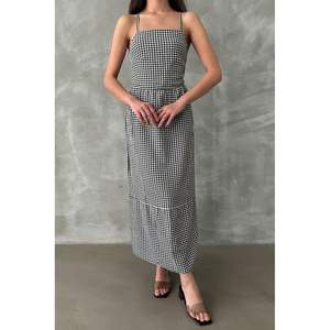 เดรสลำลองสีดำแบบมีสายรัดข้อเท้า ความยาวระดับข้อเท้า ขายส่ง - Product Image 5