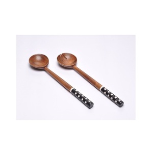 Juego de servidor de ensalada de madera de mango personalizado de nuevo diseño, herramienta de ensalada de madera con mango retorcido, herramientas para servir, juego de ensalada de madera, juego de cubiertos - Product Image 5