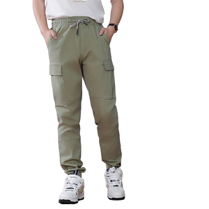 กางเกงวิ่งเอวยางยืดมีหลายกระเป๋า - Product Image 1