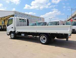 รถกระบะมือสองปี 2024 ขับเคลื่อนสี่ล้อ เบาะหนัง ภายในสีเข้ม หลังคาซันรูฟแบบพาโนรามา เกียร์อัตโนมัติ สภาพดี ไมล์น้อย เครื่องยนต์ 4.5 ลิตร ยูโร 4 - Product Image 3