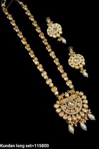 ENSEMBLE DE BIJOUX INDIENS TRADITIONNELS ET À LA MODE EN CUIVRE ENSEMBLE DE BIJOUX DE MARIAGE POUR FEMMES BOUCLES D'OREILLES ET COLLIER - Product Image 4