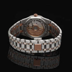 Excelente calidad Unisex Iced out Watch VVS Clarity Diamond Studded con movimiento de lujo ETA Banda de acero inoxidable de la India - Product Image 2