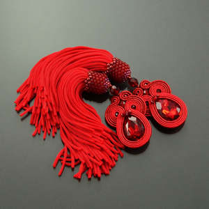 Gland de couleur rouge sur mesure avec perles, soyeux et coloré, de haute qualité, gland à franges sur mesure fabriqué au Pakistan - Product Image 2