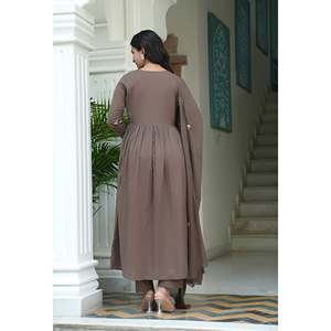 ชุดคุรตะผ้าฝ้ายปักลายลำลอง - Product Image 3