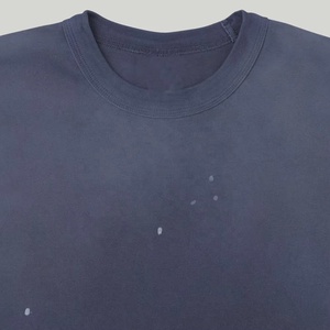 เสื้อยืดวินเทจพิมพ์ลายจุดแบบแอซิดวอชทรงโอเวอร์ไซส์สำหรับผู้ชาย ผ้าฝ้าย 100% ดีไซน์ลำลอง แขนสั้น ผ้าถักสีพื้น - Product Image 4