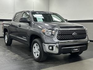 Toyota Tundra SR5 2019, Camioneta, Caja de Cambios Automática, Asientos de Cuero, Cámara Trasera, Portaequipajes de Aleación, Volante a la Izquierda, Tamaño de Neumáticos R17, Combustible Gasolina - Product Image 2