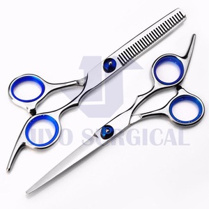 กรรไกรตัดผมสแตนเลสสีดำคุณภาพระดับมืออาชีพสำหรับตัดผมกรรไกรช่างตัดผมคมผลิตภัณฑ์ความงาม - Product Image 2