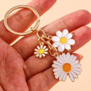 Mignon émail marguerite fleur porte-clés pour femmes bricolage sac à main pendentif voiture porte-clés porte-clés Souvenir cadeaux bibelot - Product Image 6