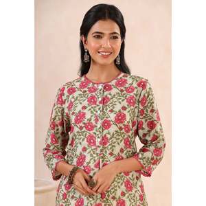 Nazakat Amna Damen Viskose-Seide Gerade Geschnittene Kurta mit Digitalprint und Natürlicher Taillenlinie - Product Image 1