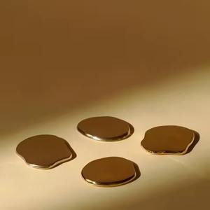 Ensemble élégant de sous-verres en métal Surface en acier inoxydable poli pour une utilisation quotidienne dans les paramètres de table de bar et d'événement de bureau à domicile - Product Image 2