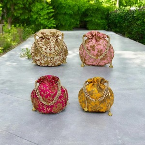 Bolsa Potli de Seda Bordada, Bolso de Mano Nupcial Indio, Monedero con Cordón de Cuentas, Regalos para Mujeres y Damas de Honor - Product Image 1