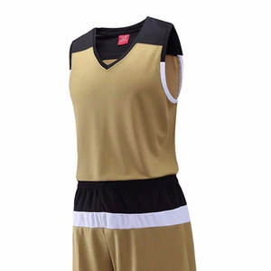 Nouveautés Uniformes de basket-ball personnalisés pour adultes Ensembles confortables, respirants, séchage rapide 100% polyester pour l'extérieur Options de taille supérieure - Product Image 3