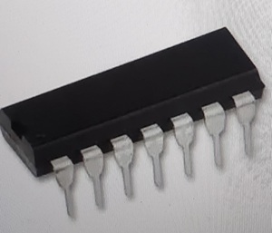 Microchip Convertidor Analógico Digital MCP3204-CI/P de 12 Bits, 100 KSPS, Pseudodiferencial, Serial SPI de un Solo Extremo, Mecca Traders CO - Product Image 1