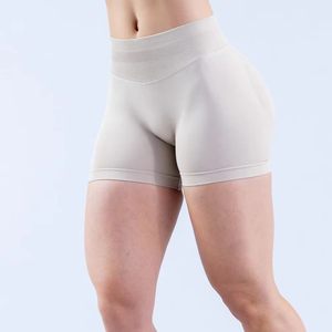 Pantalones cortos de Yoga de fitness de nailon mate alto para mujer, venta al por mayor, cintura transpirable de tres secciones, diseño fruncido de levantamiento de cadera sin costuras - Product Image 1