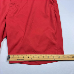 กางเกงขาสั้นกอล์ฟผ้าแคนวาสคุณภาพสูงสำหรับผู้ชาย เอวกลาง สวมใส่สบาย ระบายอากาศได้ดี เป็นมิตรกับสิ่งแวดล้อม ราคาประหยัด พร้อมโลโก้สั่งทำได้ - Product Image 2