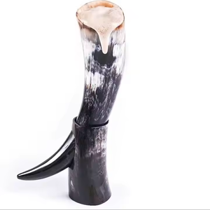 Cuerno de búfalo de alta calidad bebiendo con taza vikinga para beber a precio mayorista por Crescent Crafts - Product Image 6