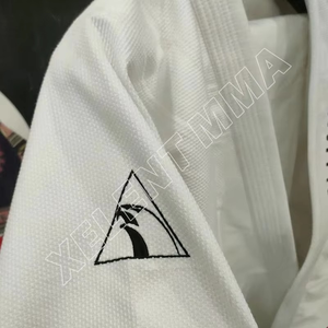 Lo último 2025 Unisex venume Judo Gi Uniforme Nuevo diseño Color blanco Ropa de artes marciales en diferentes tamaños y colores - Product Image 2