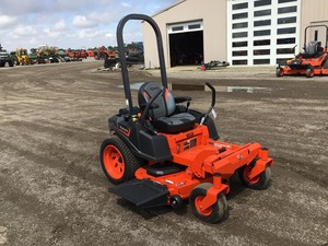 เครื่องตัดหญ้าแบบ Zero Turn รุ่น Kubota Z252 Professional ใช้เชื้อเพลิงเบนซิน - Product Image 5