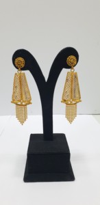 Venta directa de fábrica Elegante collar de Latón chapado en oro de dos gramos Conjunto de pulsera Diseño clásico Bodas Fiestas Incluye plata - Product Image 3