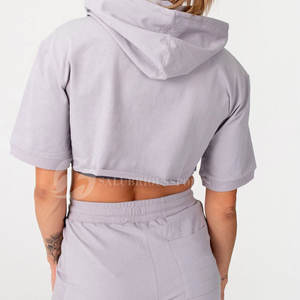 Ensemble sweat à capuche et short en tricot polaire à lacets décontracté pour femmes - Product Image 4