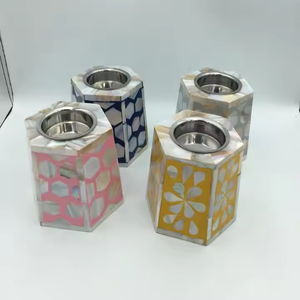 Hermoso candelabro hecho a mano para decoración del hogar con incrustaciones de concha natural, acento perfecto para sala de estar, dormitorio u ocasiones festivas - Product Image 3