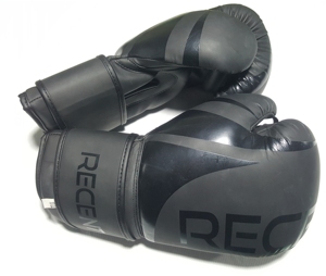 Guantes de Boxeo MMA Negros Mate - Cierre de Gancho y Bucle Ligeros, Material de PU+Esponja para Entrenamiento y Sparring de Adultos - Product Image 3