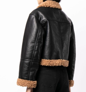 Veste d'hiver en fausse fourrure pour femmes Veste de moto chaude personnalisée en peau de mouton à grand revers - Product Image 5