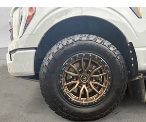 F-150 Tremor 4WD 3.5L V6 2023 d'occasion en excellent état avec faible kilométrage - Product Image 4
