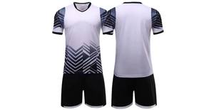 Uniforme de fútbol masculino de alta calidad diseño sublimado al por mayor con el último logotipo al mejor precio - Product Image 5