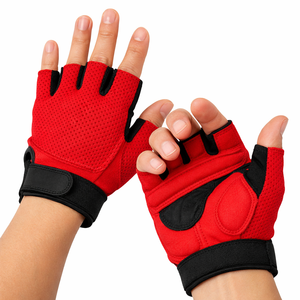 Gants de sport en PU antidérapants et résistants à l'usure, personnalisables en couleur et en taille, pour le sport et l'entraînement en salle de sport, design demi-doigts unisexe, nouveauté - Product Image 4
