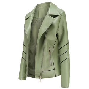 Veste en cuir véritable pour femmes qui convient à tous les styles avec des lignes ajustées Confort fonctionnel et look intemporel - Product Image 5