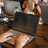 高级后端开发服务 PHP Python 编程 数据库 服务器端 Web 解决方案 平台