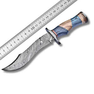 Cuchillo de caza Bowie de acero de Damasco hecho a mano personalizado con mango de madera - Product Image 1
