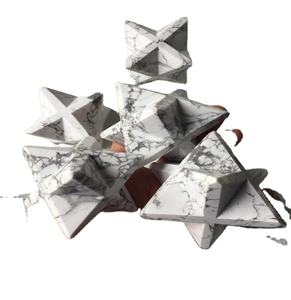 VENTE EN GROS CRISTAL NATUREL HOWLITE MERKABA ÉTOILE POUR REIKI ÉNERGIE DE GUÉRISON CRISTAL GRANDE HOWLITE MERKABA ÉTOILE - Product Image 1