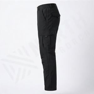Pantalons de jogging en gros pour hommes, poches cargo, pantalons de survêtement personnalisés, pantalons durables, confortables et élégants - Product Image 3