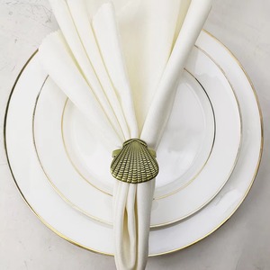 Anneaux de serviette en métal argenté de style antique artistique pour la décoration de table formelle restaurants gastronomiques et repas de célébration nouvel article - Product Image 6
