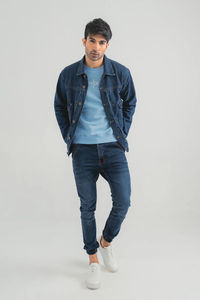 Veste en jean imperméable pour homme, style nouveau, taille personnalisée 2026, décontractée, bleu uni, tricotée, pour l'extérieur, service OEM pour l'hiver - Product Image 2