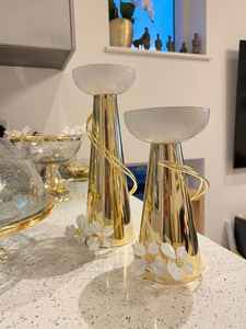 Portavelas de metal decorativo con estilo artístico único ideal para hogares de inspiración bohemia y espacios de meditación de yoga - Product Image 3