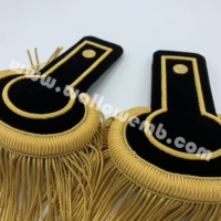 Vente chaude Maroc Black Officer ARM Epaulette avec broderie dorée et équipement de défense personnelle à franges