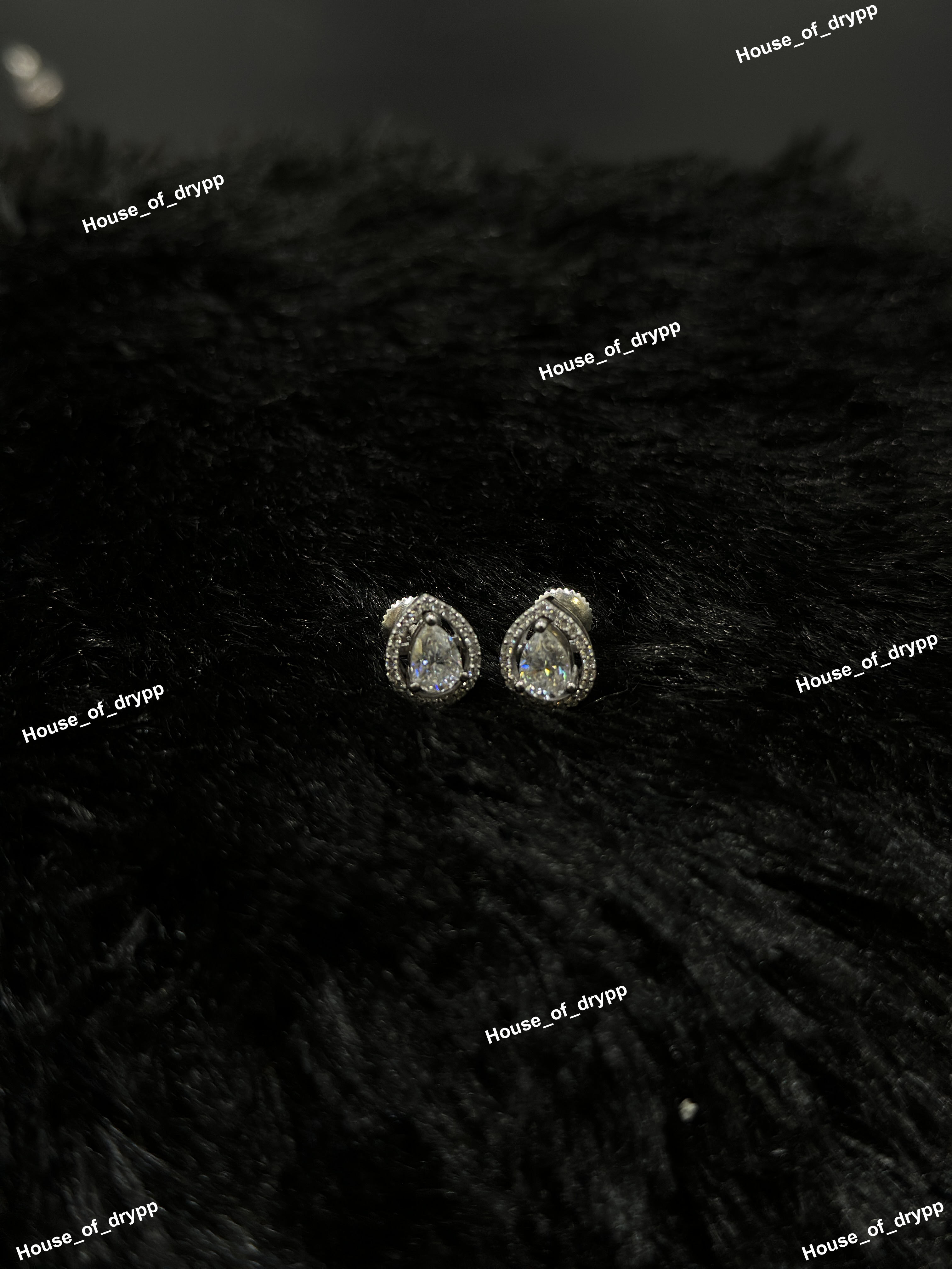 ตามที่แสดงในภาพ