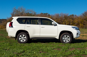 2022 Landcruiser Prado TXL 3.0L Turbo Diesel <span class=keywords><strong>7</strong></span> chỗ tùy chọn đầy đủ với số dặm thấp trong điều kiện tuyệt vời - Product Image 2
